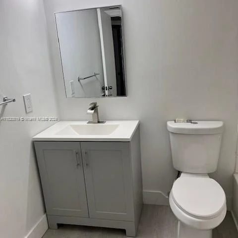 10020 Winding Lake Rd # 104, Sunrise FL 33351