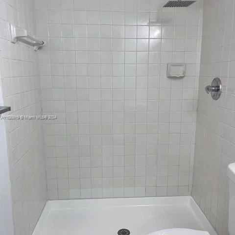 10020 Winding Lake Rd # 104, Sunrise FL 33351