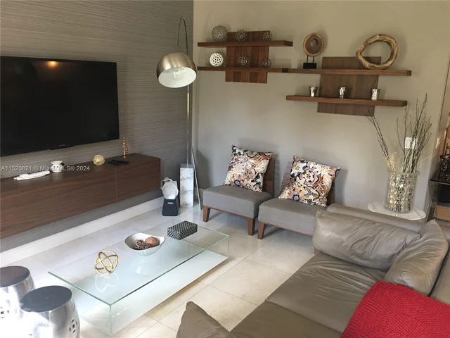 8485 NW 51st Ter # 8485, Doral FL 33166