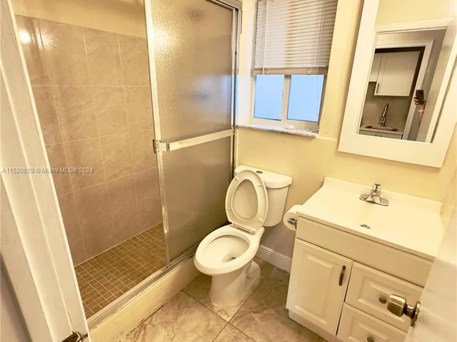 509 SW 3rd St, Hallandale Beach FL 33009