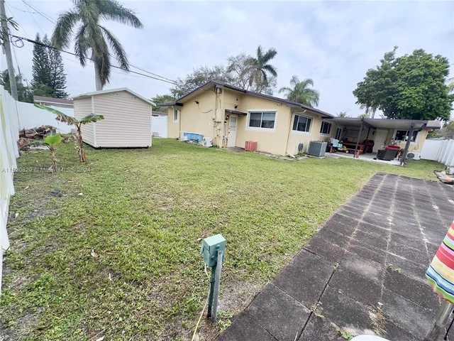 509 SW 3rd St, Hallandale Beach FL 33009