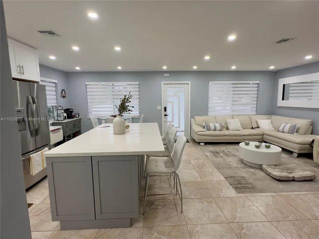 509 SW 3rd St, Hallandale Beach FL 33009