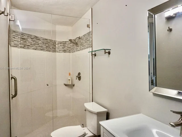 3194 Roosevelt St, Hollywood FL 33021