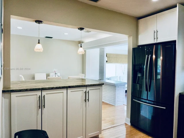 3194 Roosevelt St, Hollywood FL 33021