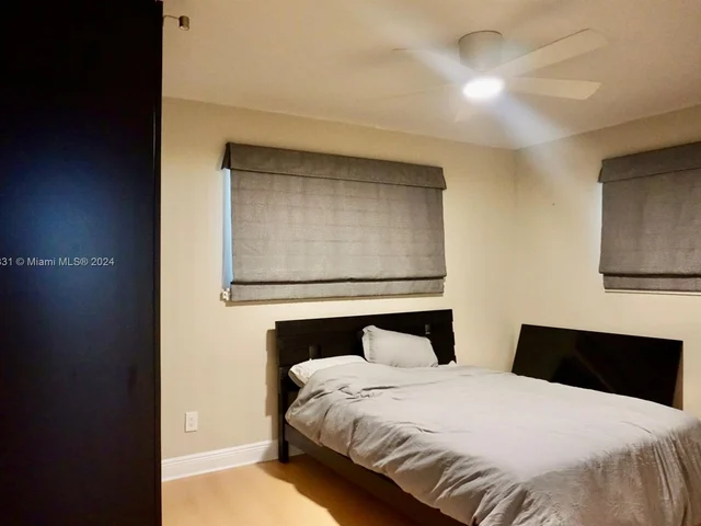 3194 Roosevelt St, Hollywood FL 33021