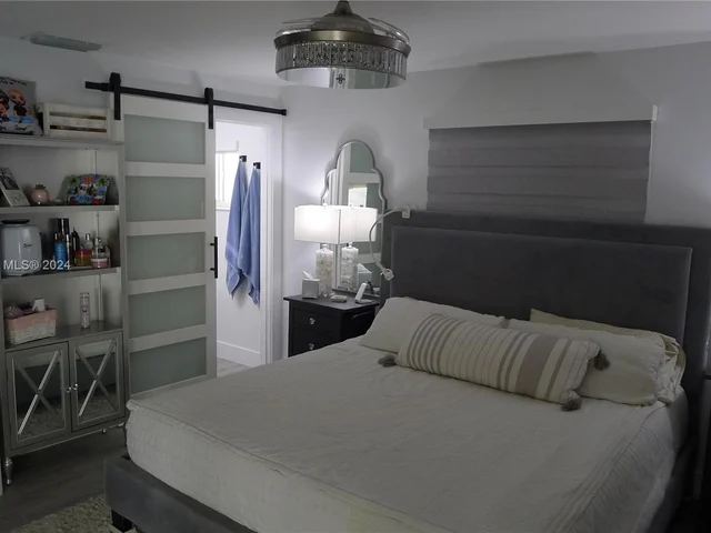 4911 NW 13th St, Lauderhill FL 33313