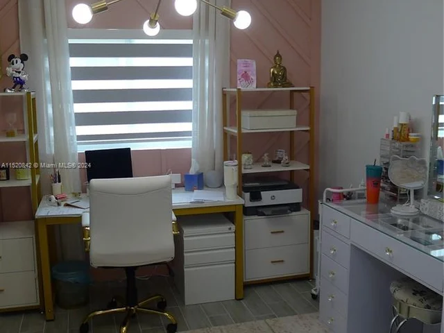 4911 NW 13th St, Lauderhill FL 33313