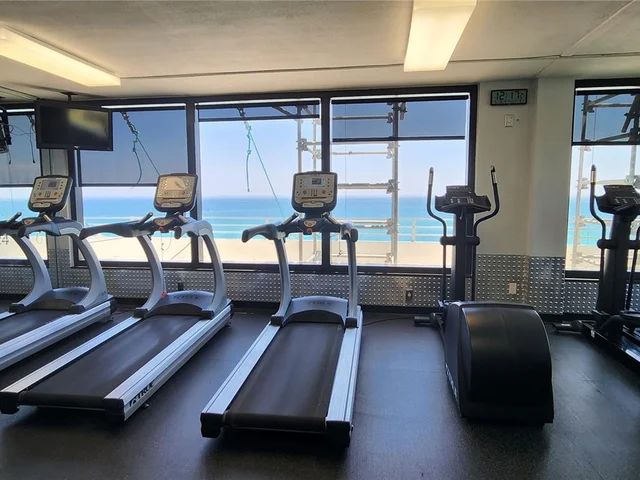 5555 Collins Ave # 7B, Miami Beach FL 33140