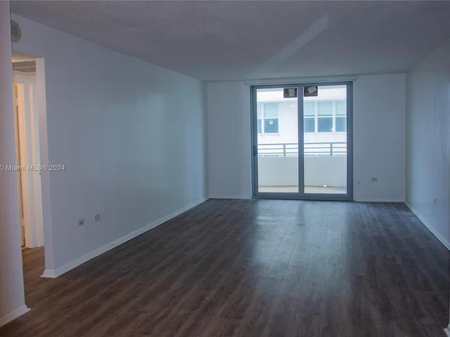 5555 Collins Ave # 7B, Miami Beach FL 33140