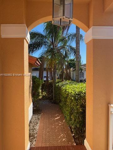 9921 NW 31st St # 0, Doral FL 33172