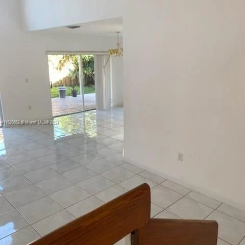 9921 NW 31st St # 0, Doral FL 33172