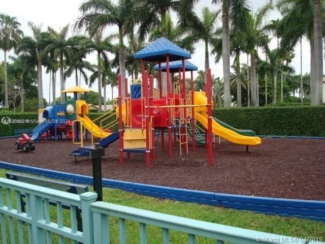 9921 NW 31st St # 0, Doral FL 33172