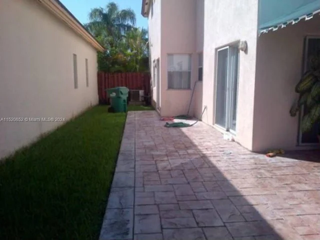 9921 NW 31st St # 0, Doral FL 33172