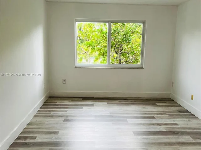 7920 Camino Real # M311, Miami FL 33143