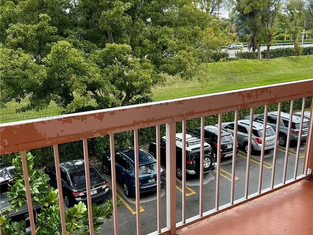 7920 Camino Real # M311, Miami FL 33143