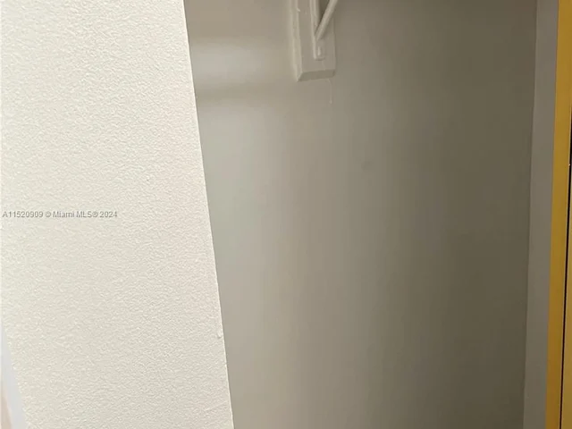 7920 Camino Real # M311, Miami FL 33143