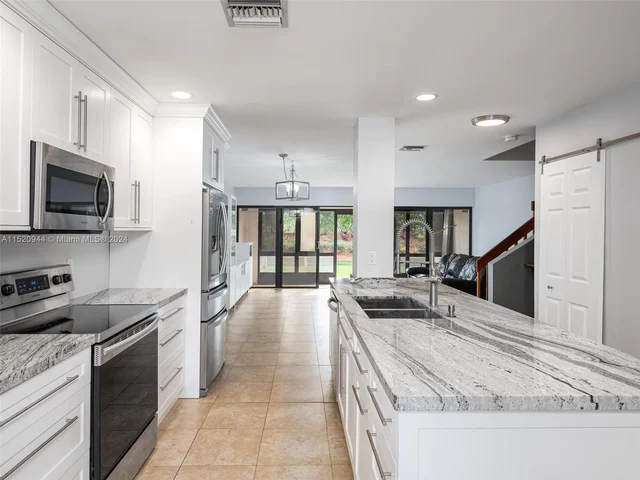 16666 Greens Edge Cir # 62, Weston FL 33326