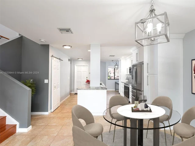 16666 Greens Edge Cir # 62, Weston FL 33326