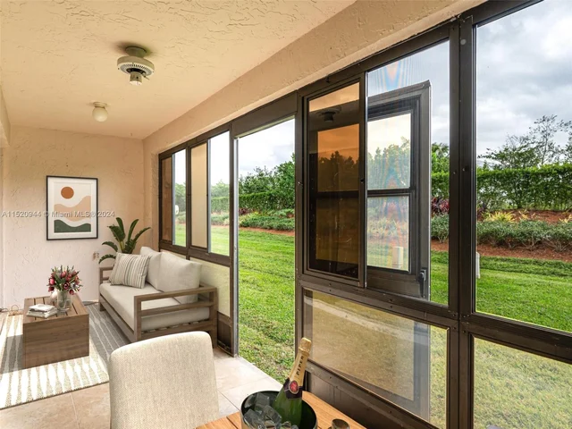 16666 Greens Edge Cir # 62, Weston FL 33326