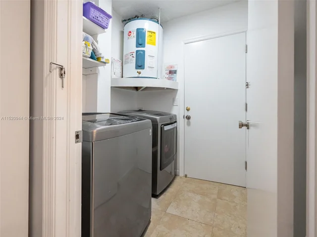 16666 Greens Edge Cir # 62, Weston FL 33326