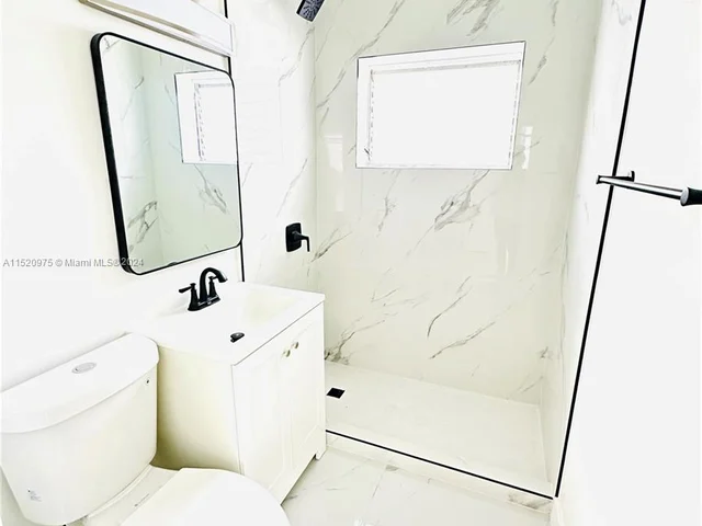 171 NW 56th St # 1, Miami FL 33127