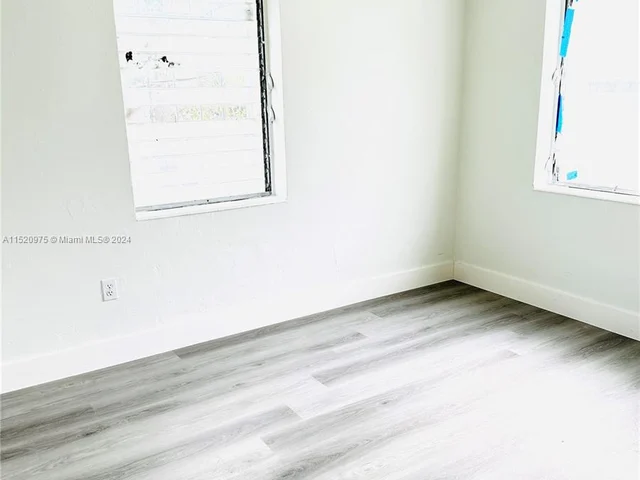 171 NW 56th St # 1, Miami FL 33127