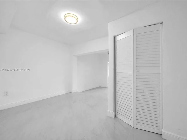 2130 NW 124th St, Miami FL 33167