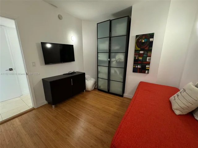 19400 Turnberry Way # 631, Aventura FL 33180