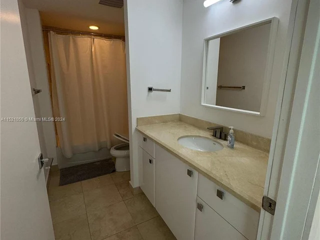 19400 Turnberry Way # 631, Aventura FL 33180