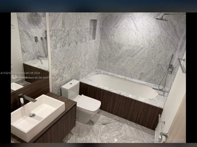 1000 Brickell plaza # 2904, Miami FL 33131