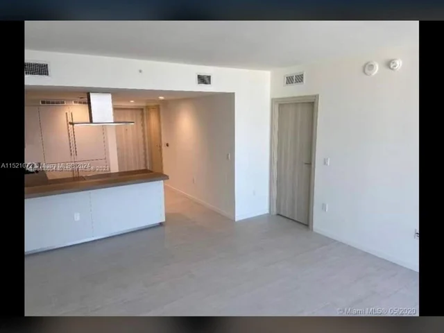 1000 Brickell plaza # 2904, Miami FL 33131