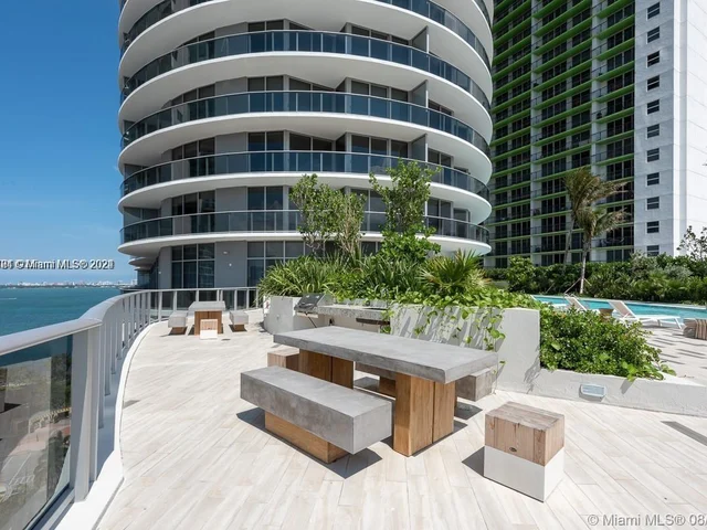 488 NE 18th St # 703, Miami FL 33132