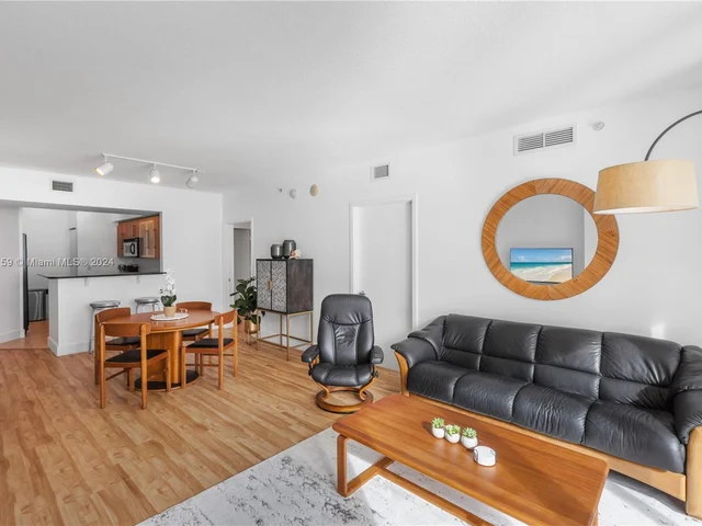 335 S Biscayne Blvd # 3512, Miami FL 33131