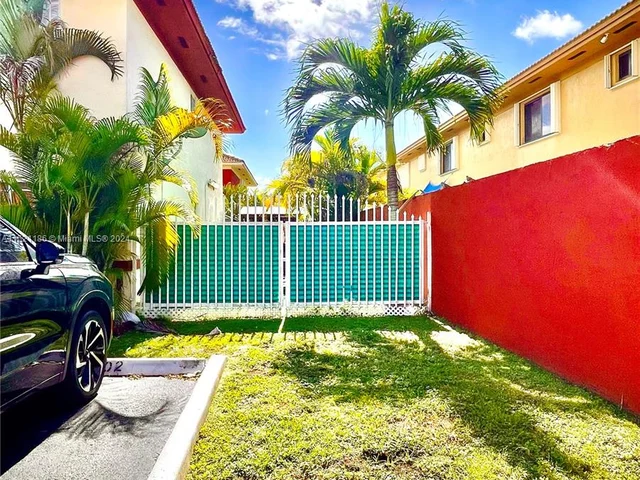 11053 W Okeechobee Rd # 102, Hialeah Gardens FL 33018