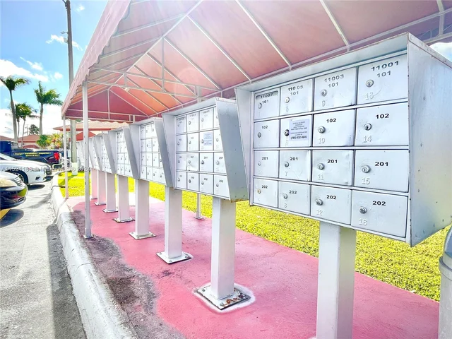 11053 W Okeechobee Rd # 102, Hialeah Gardens FL 33018