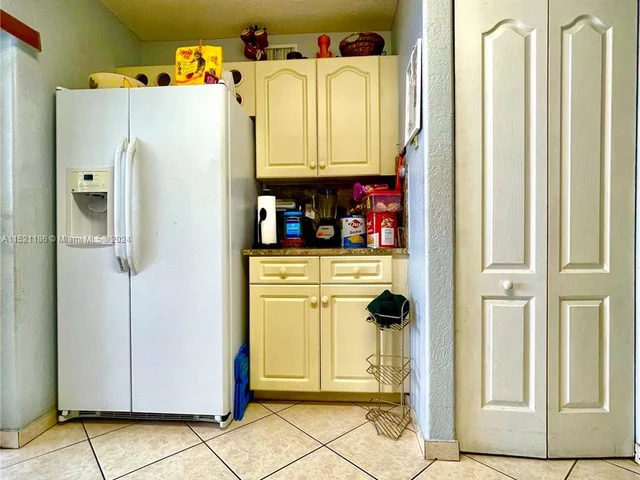 11053 W Okeechobee Rd # 102, Hialeah Gardens FL 33018