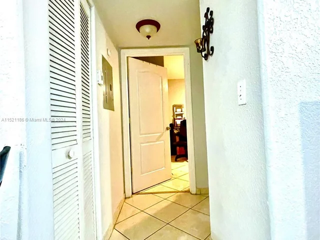 11053 W Okeechobee Rd # 102, Hialeah Gardens FL 33018