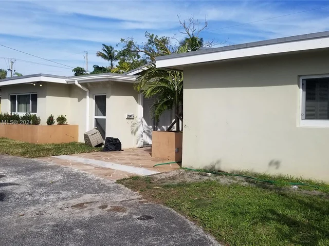 20415 Highland Lakes Blvd # 0, Miami FL 33179