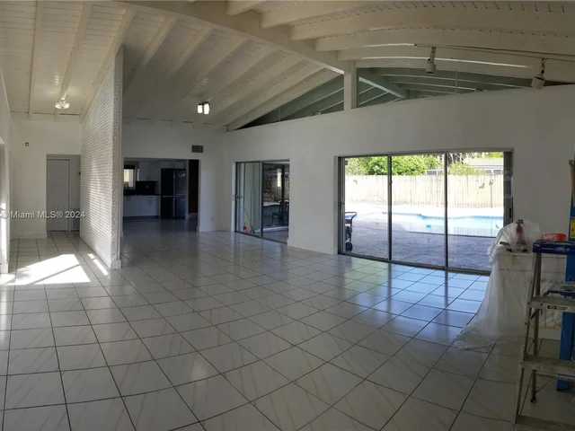 20415 Highland Lakes Blvd # 0, Miami FL 33179