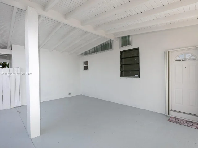 3325 SW 97th Ct, Miami FL 33165