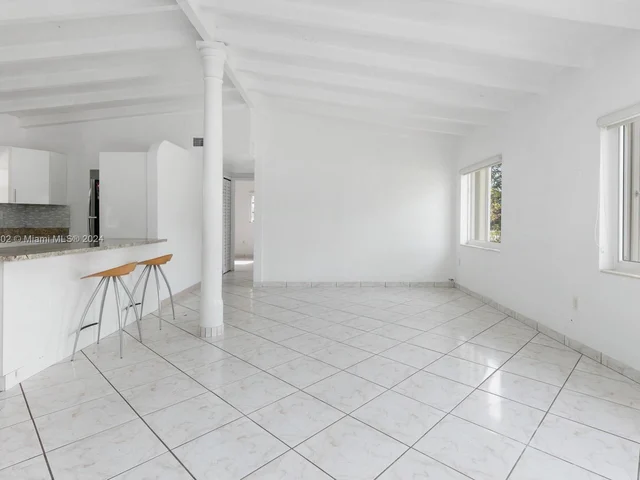 3325 SW 97th Ct, Miami FL 33165