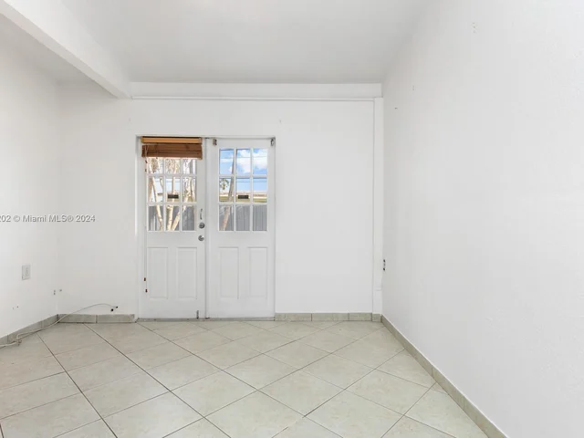 3325 SW 97th Ct, Miami FL 33165