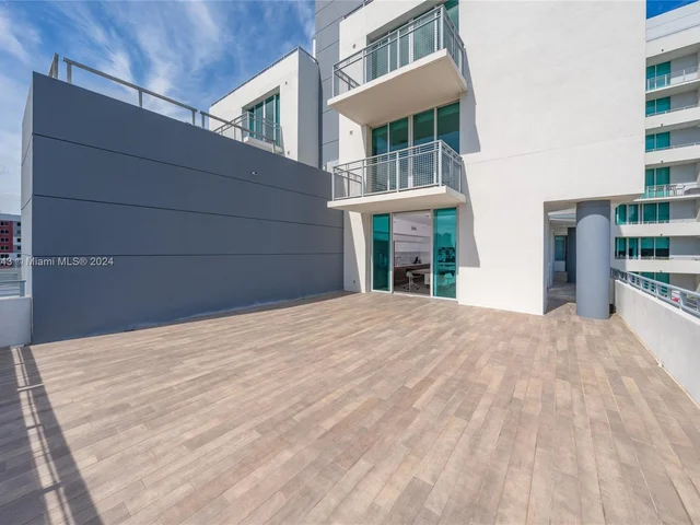 350 NE 24th St # 901, Miami FL 33137