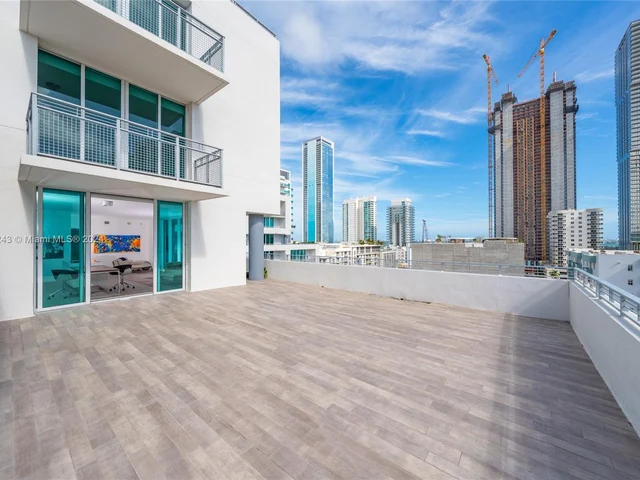 350 NE 24th St # 901, Miami FL 33137