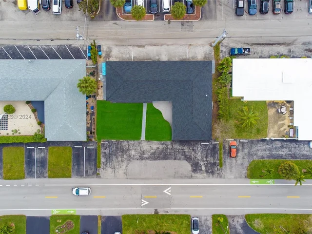 2748 NE 32nd St # 7, Fort Lauderdale FL 33306