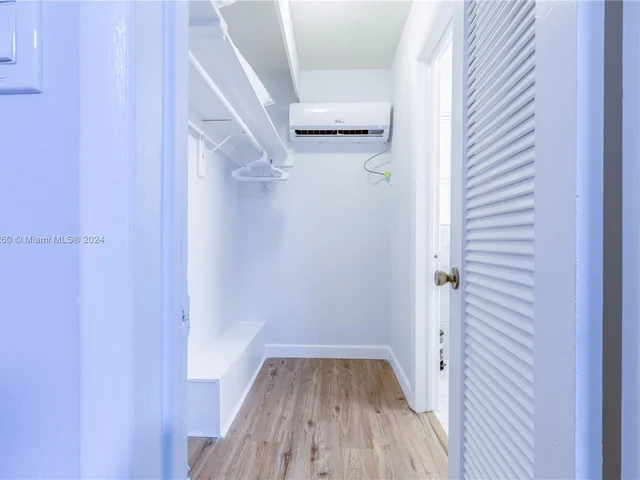 2748 NE 32nd St # 7, Fort Lauderdale FL 33306