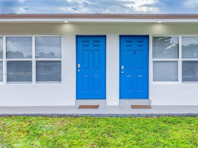 2748 NE 32nd St # 7, Fort Lauderdale FL 33306