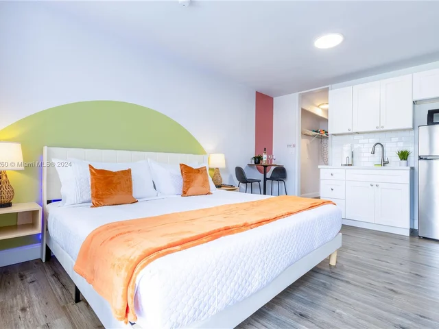 2748 NE 32nd St # 7, Fort Lauderdale FL 33306