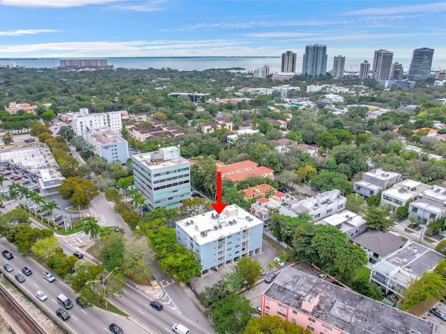 2920 SW 28th Ter # 207, Miami FL 33133