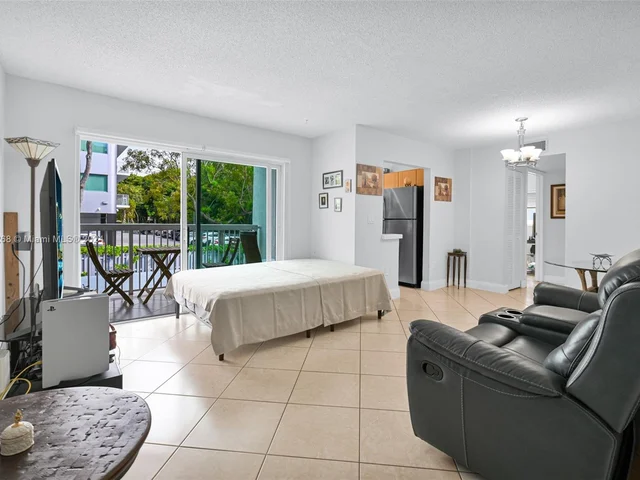 2920 SW 28th Ter # 207, Miami FL 33133